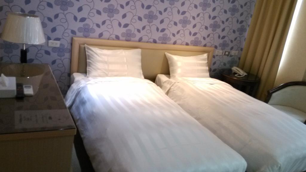 A Casa Hotel Taoyuan Room photo