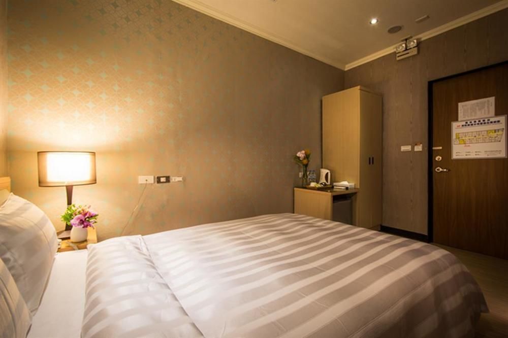 A Casa Hotel Taoyuan Exterior photo