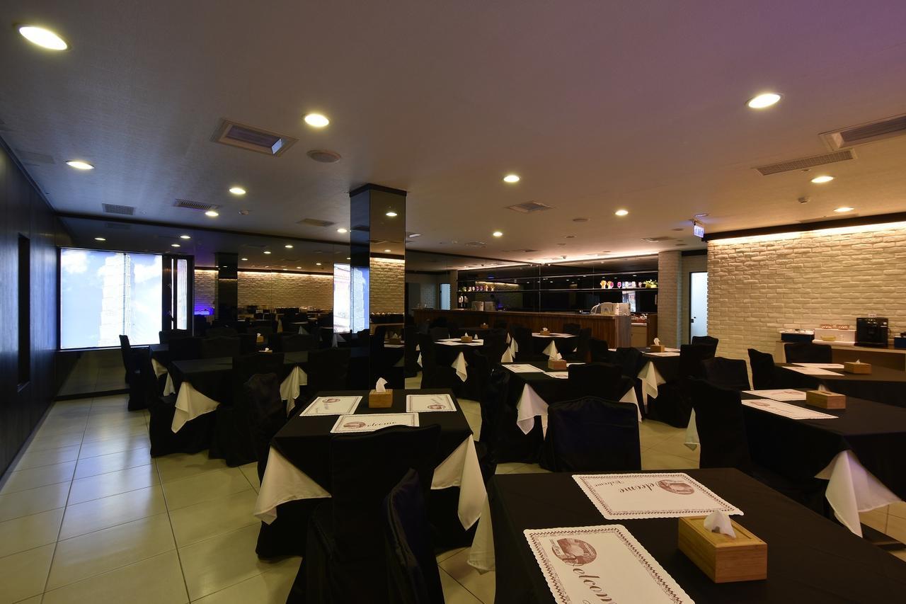 A Casa Hotel Taoyuan Exterior photo