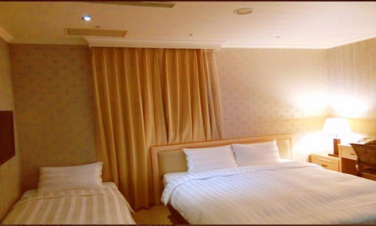 A Casa Hotel Taoyuan Exterior photo